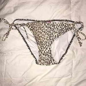victoria’s Secret bathing suit bottoms